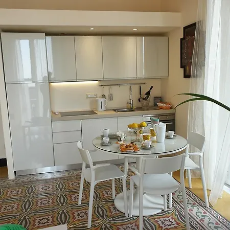 Apartament Lighthouse I La Spezia